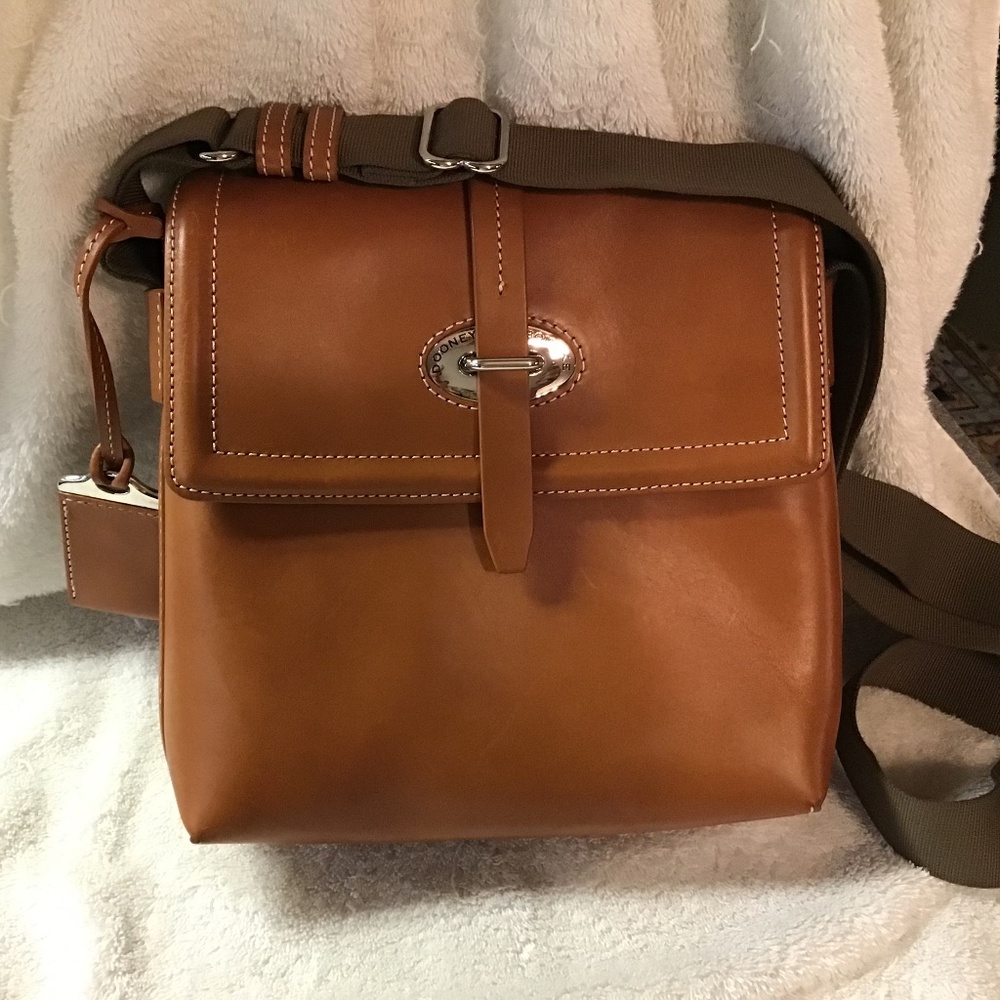 Dooney and Bourke Messenger bag